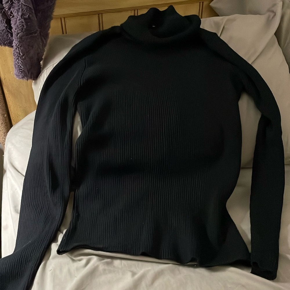 United States, sweaters, black turtleneck, size medium